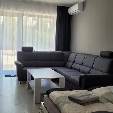 Apartmany Pavlik Nesvady Exterior foto